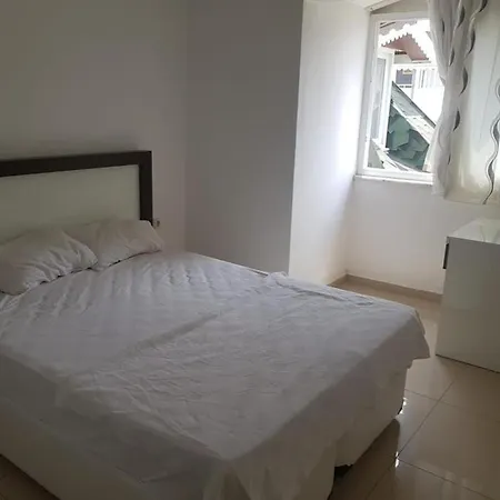 דירה Apartment With 4 Bedroom In Cleopatra אלאניה